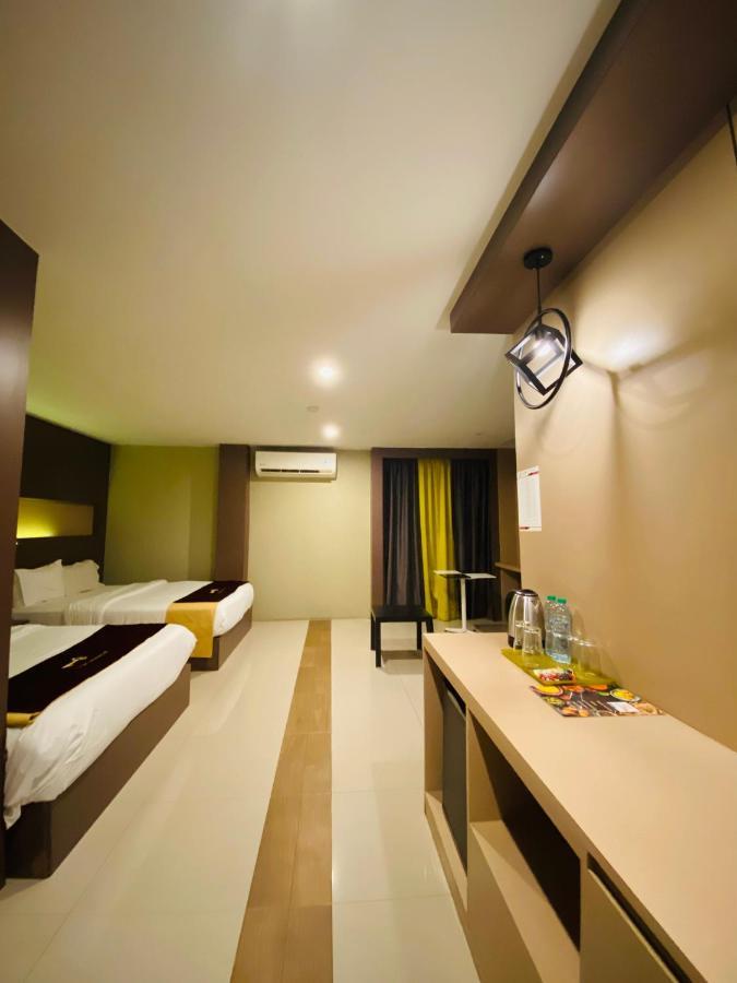 Grande Classic By Goad Avadhess Hospitality 1 Km Walking Street Pattaya Beach ภายนอก รูปภาพ